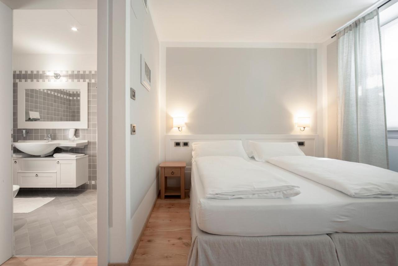 La Canonica Suite Apartments New Location Trento Dış mekan fotoğraf